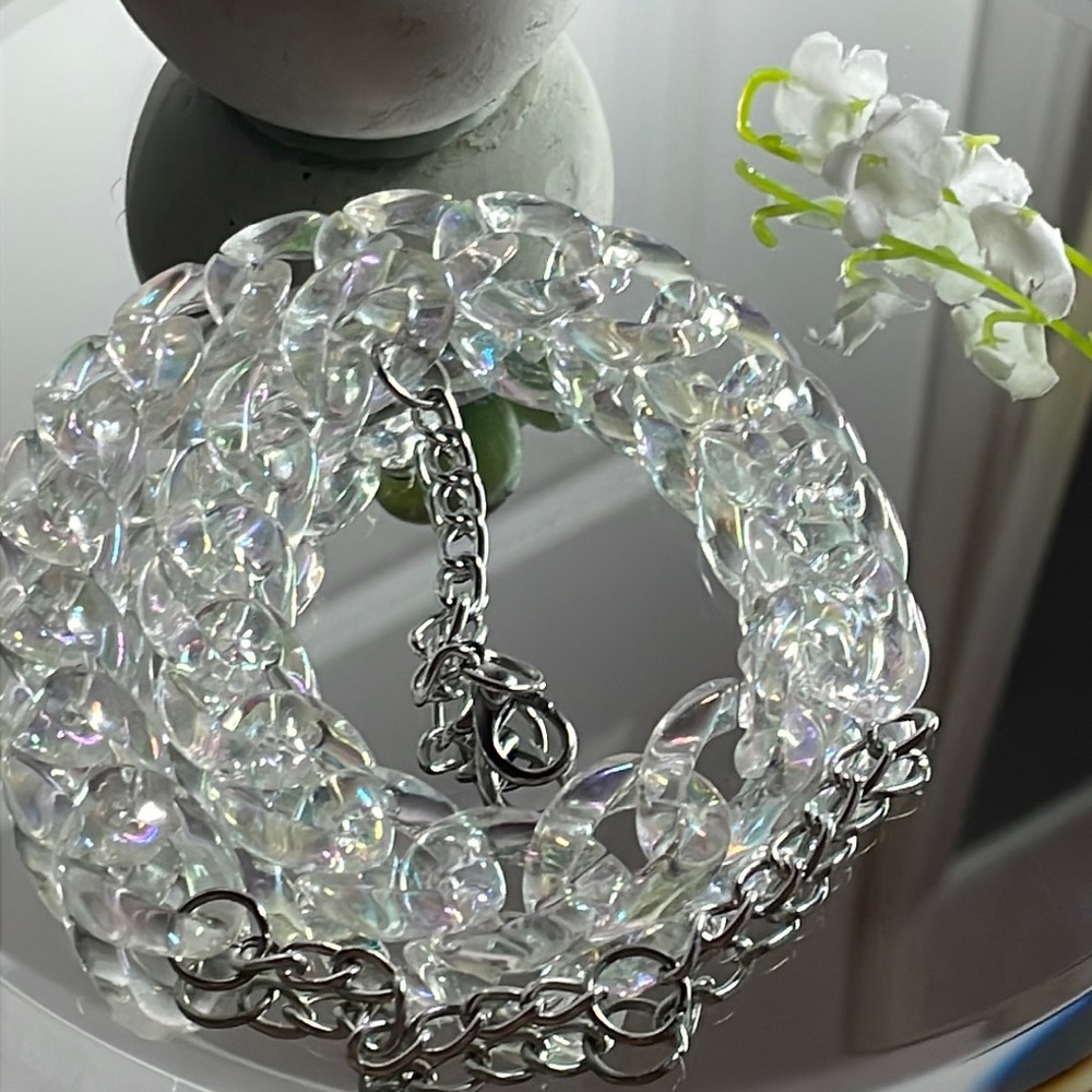 Clear iridescent Chunky chain